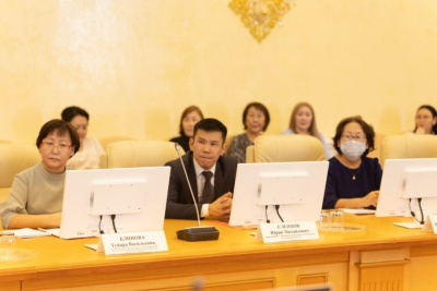 11 гимназий и лицеев Якутии получили сертификаты признания первого президента республики / Анастасия Филиппова   Республика Саха (Якутия)