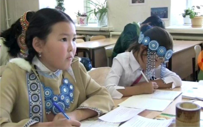 Замдиректора якутской школы: Дети должны знать государственную символику и свою историю / Анастасия Филиппова   Республика Саха (Якутия)