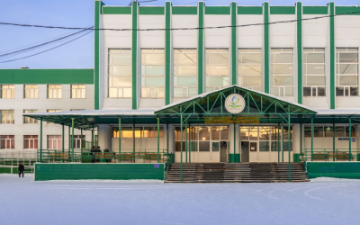 В школах Якутии перед началом уроков прозвучали гимны России и республики / Анастасия Филиппова   Республика Саха (Якутия)