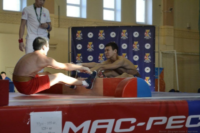 Смена поколений. Не все лидеры смогли удержать звания чемпионов Якутии по мас-рестлингу / Дьулустаан Сергеев   Республика Саха (Якутия)