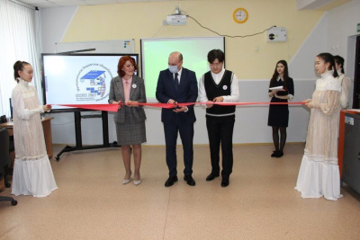 В Якутии открылся обучающий центр современного образования «Навыки XXI века» / ЯСИА   Республика Саха (Якутия)