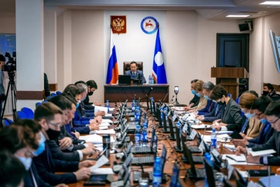 Глава Якутии поставил задачи по устойчивому развитию экономики республики / Виктория Сергеева   Республика Саха (Якутия)