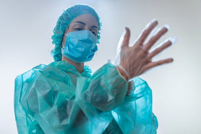 Врач заявил, что говорить о завершении пандемии коронавируса неверно / ЯСИА   