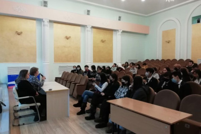 Для школьников трех районов Якутии сотрудники ЖДЯ и ДВГУПС провели профориентационные встречи / ЯСИА   Республика Саха (Якутия)