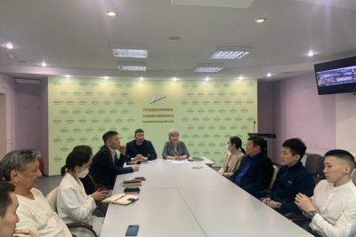 Служба занятости Якутии проводила группу местных кадров на работу в промышленность / ЯСИА   Республика Саха (Якутия)