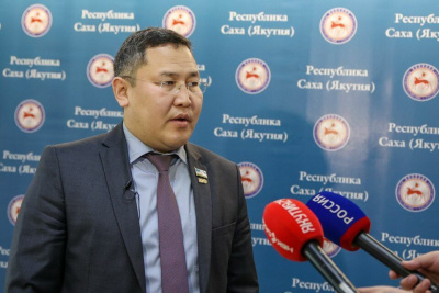 Якутия рассматривает схемы поставок импортных товаров через дружественные страны / Анастасия Филиппова   Республика Саха (Якутия)