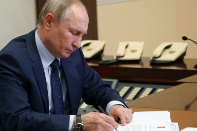 Путин предоставил дополнительные полномочия главам регионов / ЯСИА   