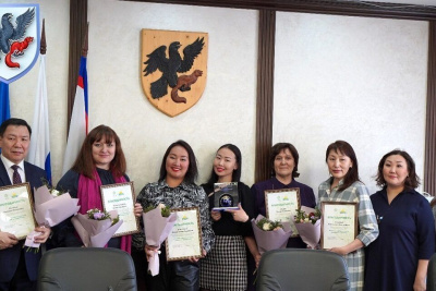 В Якутске наградили победителей конкурса лучших муниципальных практик / ЯСИА Якутск Якутск Республика Саха (Якутия)