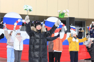 Айхал: Крымская весна /   Мирнинский 