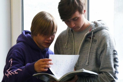 В России начинается досрочный этап ЕГЭ - впервые после двух лет пандемии / ЯСИА   