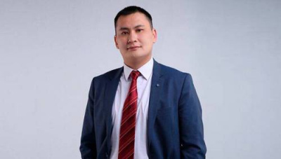 Министр предпринимательства Якутии Тимур Ханды обратился к предпринимателям /   Мирнинский Республика Саха (Якутия)