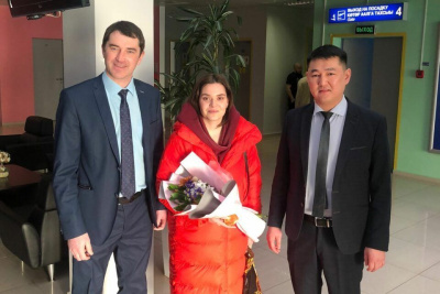 Комолов, Башкатов, Кравченко, Сотникова. В Якутск прибыли хедлайнеры Muus uSTAR / Дьулустаан Сергеев   Республика Саха (Якутия)