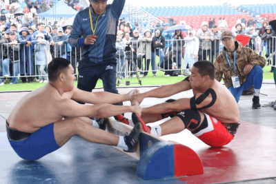 Мас-рестлеры из Якутии готовятся к юношескому первенству мира / Дьулустаан Сергеев   