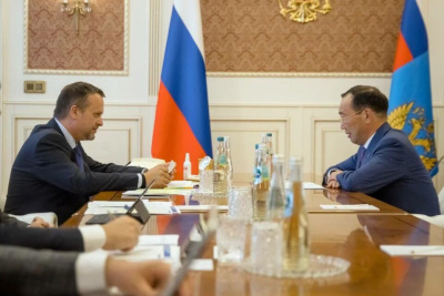 Строительство Ленского моста обсудили министр транспорта РФ и глава Якутии / ЯСИА   