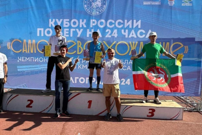 Якутским легкоатлетам присвоены звания мастеров спорта России / Дьулустаан Сергеев   