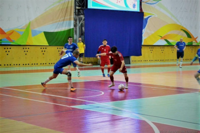 28 команд разыгрывают путевки на Спортивные игры в рамках первенства Якутии по мини-футболу II лиги / Дьулустаан Сергеев   Республика Саха (Якутия)