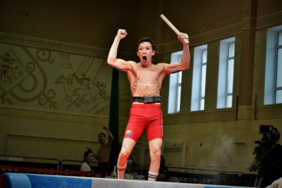 Команда села Чинэкэ выиграла турнир по мас-рестлингу среди наслегов Якутии / Дьулустаан Сергеев   Республика Саха (Якутия)