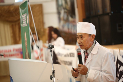 Карл Башарин: Знания истории нашей родины имеет громадное значение / Дьулустаан Сергеев   