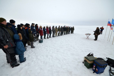 Спасатели и пожарные Якутии определили лучших по подледной рыбалке / ЯСИА   Республика Саха (Якутия)