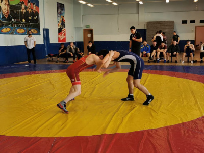 В Намцах состоится последний отбор на Спортивные игры для борцов вольного стиля /   Мирнинский Мирнинский