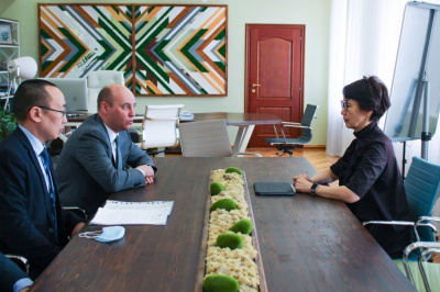 Александр Басыров обсудил перспективы Мирнинского района с министром экономики /   Мирнинский Республика Саха (Якутия)