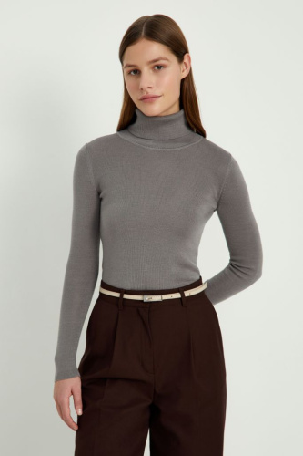 Джемпер женский прямого силуэта