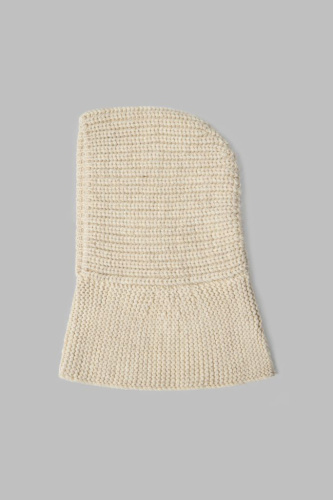 Капор из шерсти