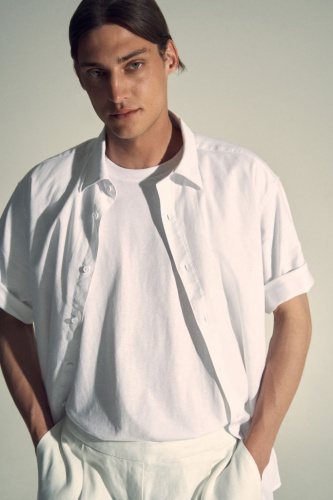 Рубашка изо льна с коротким рукавом