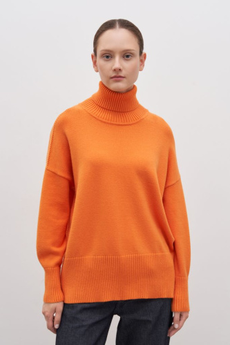 Трикотажный женский джемпер с вискозой