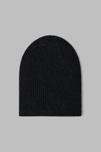 Шапка из шерсти