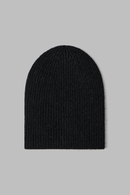 Шапка из шерсти