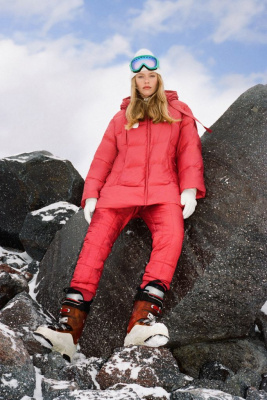 Пуховик с капюшоном