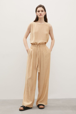 Брюки на высокой посадке