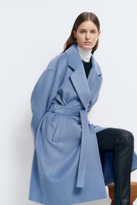 Пальто из шерсти с поясом