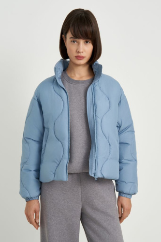 Утепленная куртка с воротником-стойкой