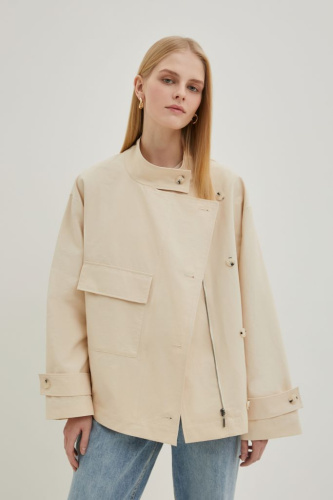 Ветровка свободного силуэта