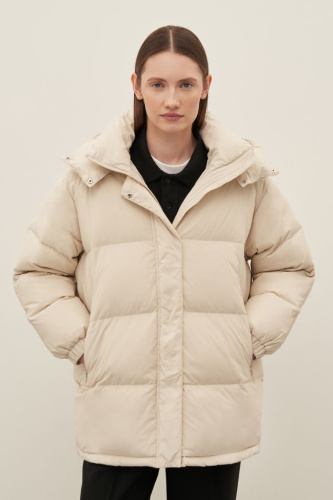 Пуховик с воротником-стойкой
