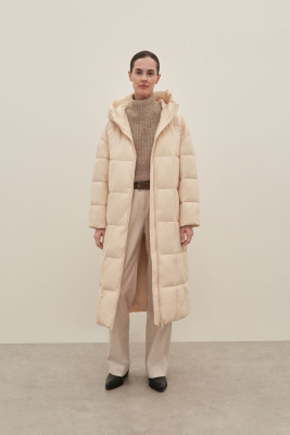 Пальто утепленное из водонепроницаемой ткани