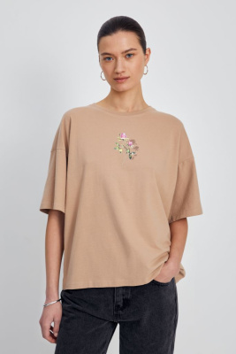 Свободная футболка с принтом