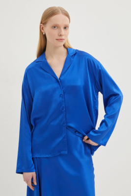 Блузка с v-образным вырезом свободного силуэта