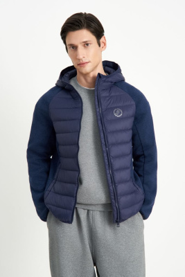 Пуховая куртка свободного кроя