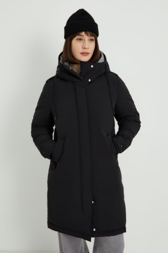 Пуховое пальто с капюшоном