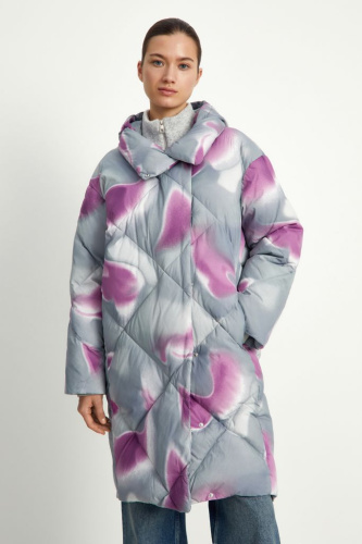 Пуховое пальто с воротником-стойкой