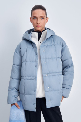 Куртка на кнопках с капюшоном