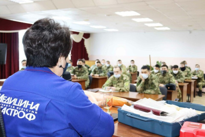 В Росгвардии Якутии провели занятия по оказанию первой медицинской помощи / ЯСИА   Республика Саха (Якутия)