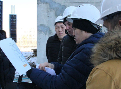 Глава Мирнинского района Александр Басыров посетил три объекта в алмазной столице /   Мирнинский Республика Саха (Якутия)