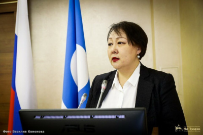 Ил Тумэн утвердил назначение Туйары Васильевой омбудсменом по правам ребенка Якутии / Дьулустаан Сергеев   Республика Саха (Якутия)