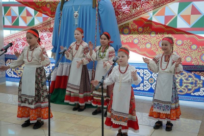 В Якутске состоялся интернациональный концерт «Парад юных талантов» / ЯСИА Якутск Якутск Республика Саха (Якутия)