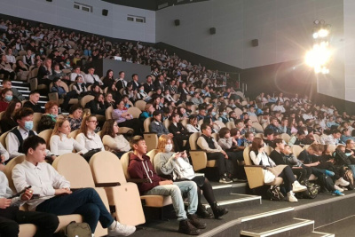 Помнить свою историю и защищать память. В Якутске для школьников провели День единых действий / Анастасия Филиппова Якутск Якутск Республика Саха (Якутия)