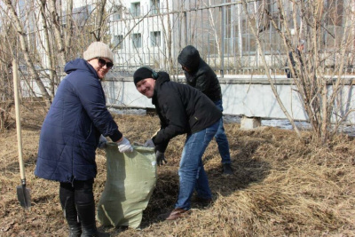 Коллектив ЖКХ Якутии принял участие в общегородском субботнике  / ЯСИА   Республика Саха (Якутия)